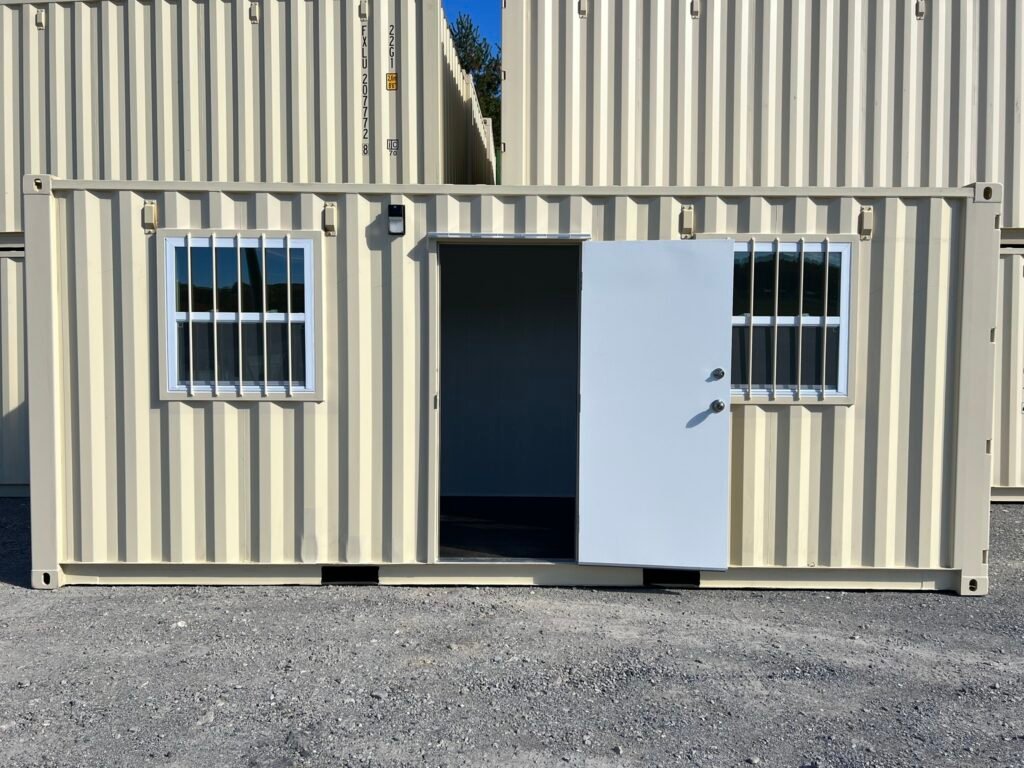 20ft modified office container r26,000