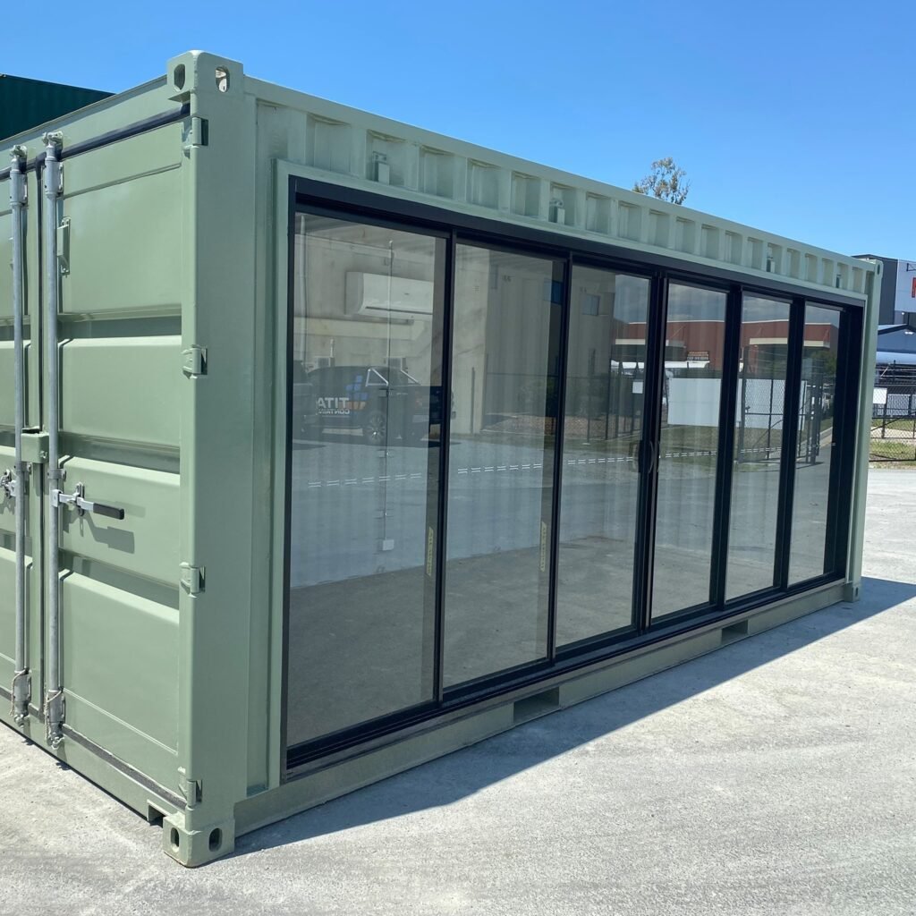 20ft modified unit r27,000