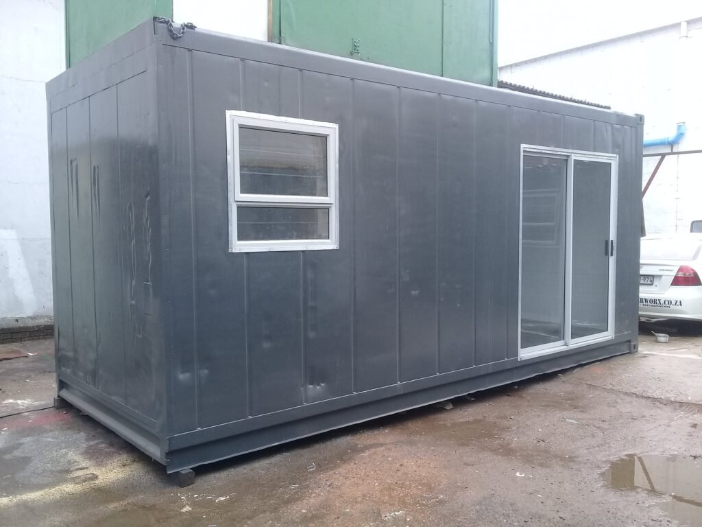 20ft fully insulated executive site office r25,000