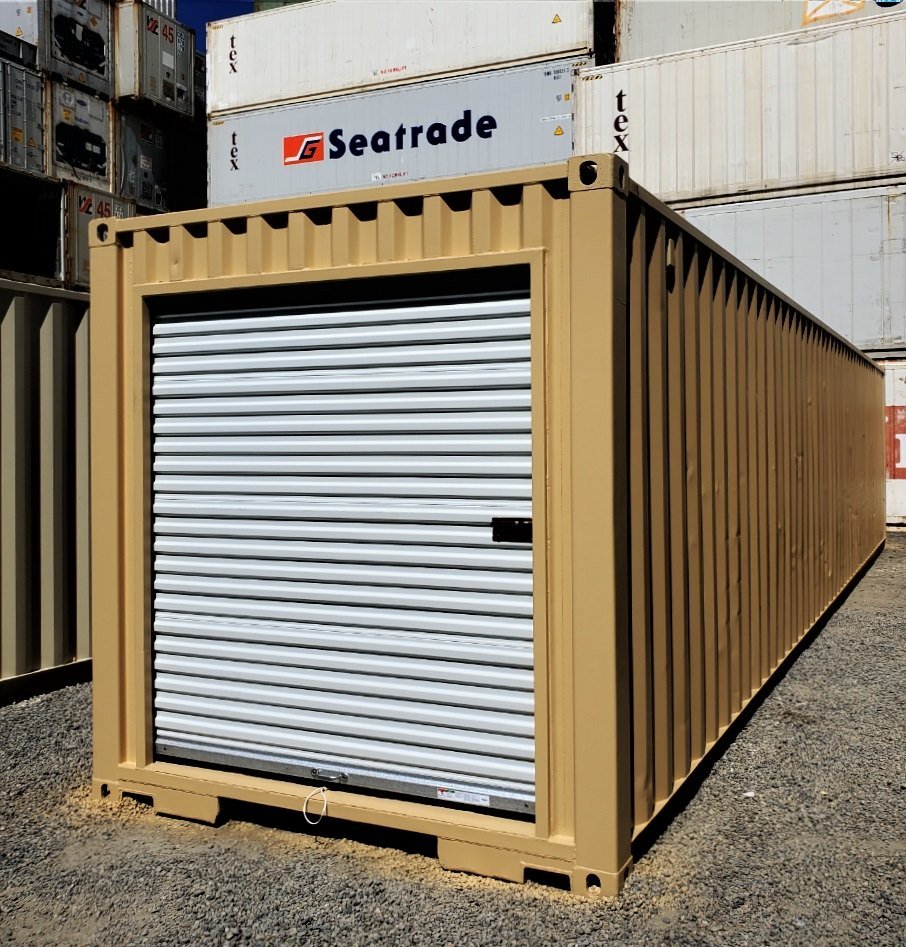 40ft container with roller door r17,000